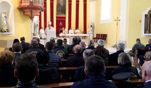 Sv.misa u katedrali povodom obilježavanja 26. obljetnice  osnutka 9. gardijske brigade HV „Vukovi“